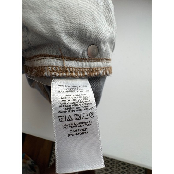 LOFT Denim Bermuda Shorts Frayed Hem Cuffed Dark Wash Womens Size 26 - Picture 4 of 6